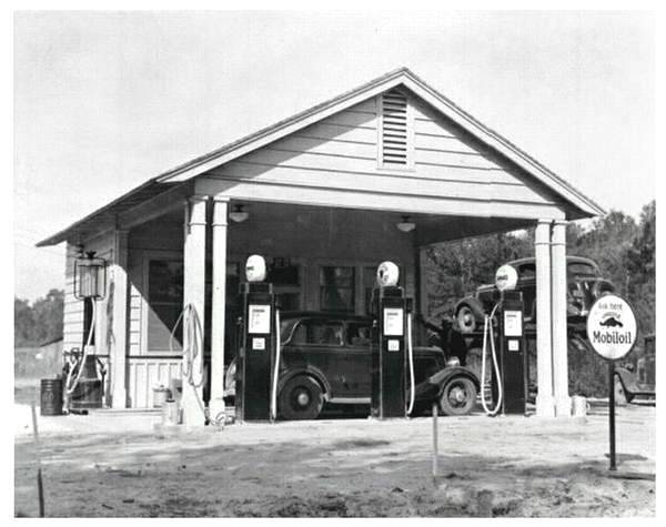 1930's Mobil Oil Station