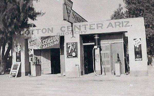 Cotton Center By Thomas De Jong