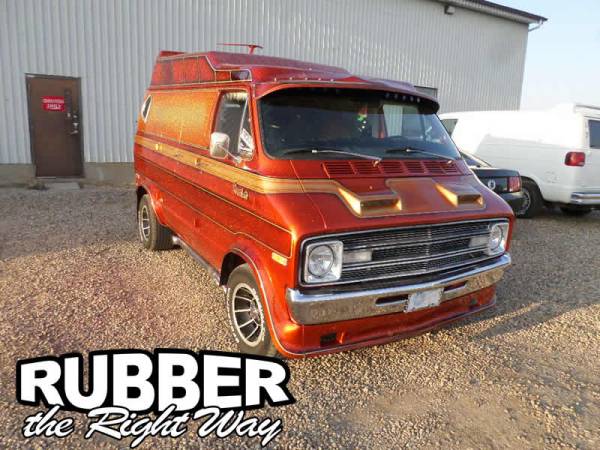 Lorne's 1977 Dodge Street Van